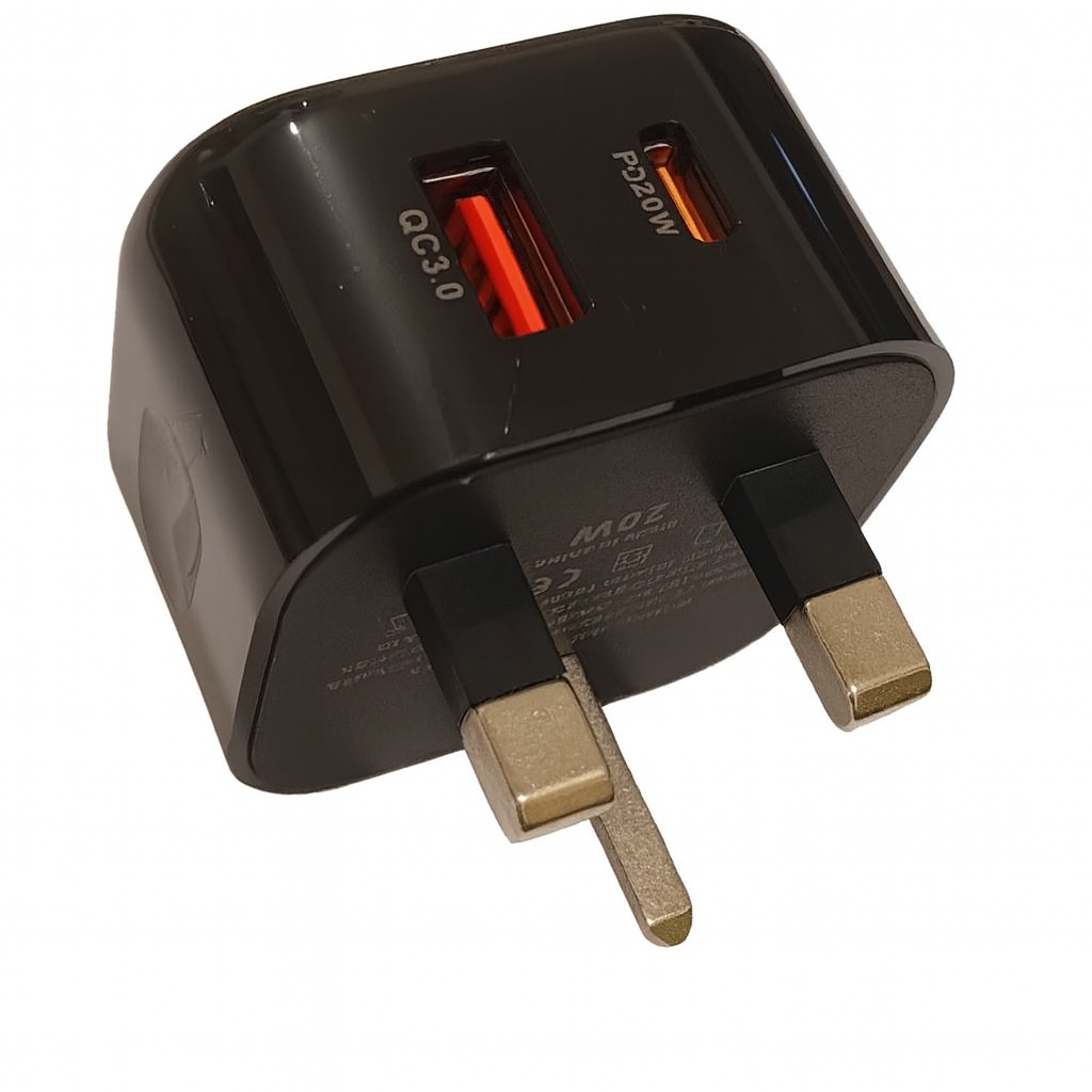 Dual USB Charger with Built in Camera Wi-Fi